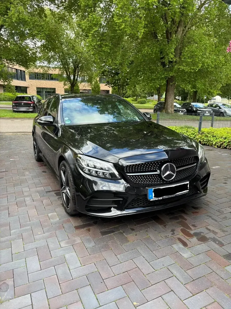 Gebraucht Mercedes C220 194 PS (142 kW) 2020 Schwarz Kombi