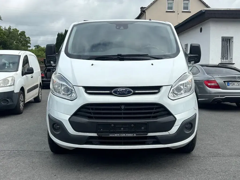 Gebraucht Ford Transit Custom Trend 155 PS (114 kW) 2015 Weiß Van / Kleinbus