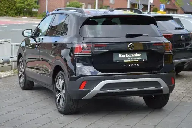 Gebraucht VW T-Cross Life 116 PS (85 kW) 2025 Deep black perleffekt (metallic) SUV