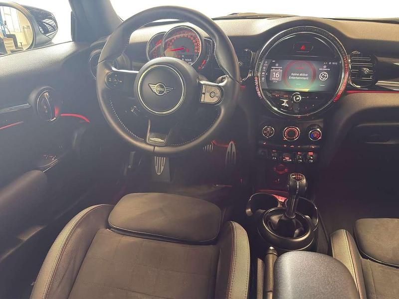 Usado Mini John Cooper Works 231 HP (169 kW) 2022 Preto Citadino