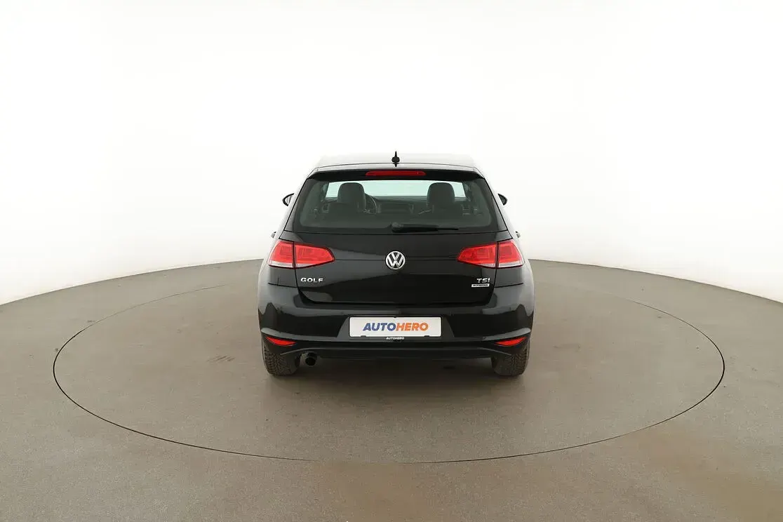 Gebraucht VW Golf VII Comfortline 2016 Schwarz Limousine