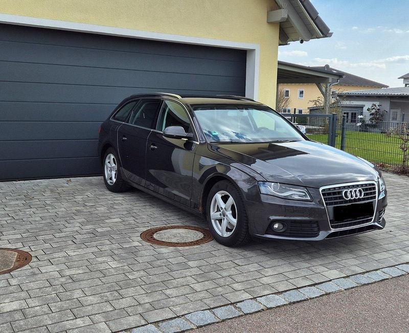 Gebraucht Audi A4 Ambiente 136 PS (100 kW) 2010 Grau Kombi