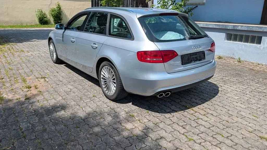 Gebraucht Audi A4 Sport 150 PS (110 kW) 2015 Silber Limousine