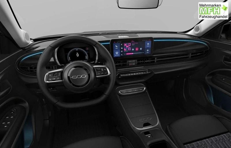 Neu Fiat 600 Icon 145 PS (106 kW) 2025 Cinema schwarz SUV
