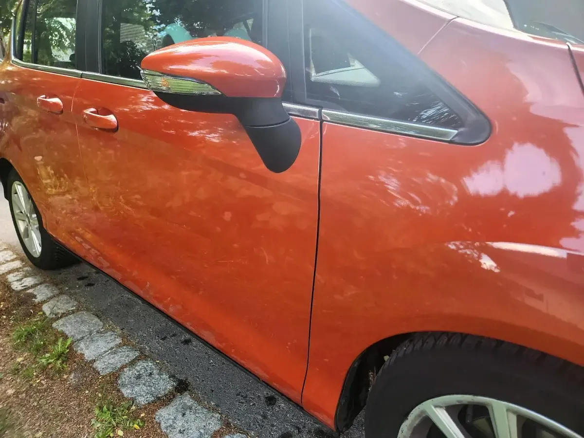Używany Ford B-MAX Titanium 101 KM (74 kW) 2014 Pomarańczowy Minivan