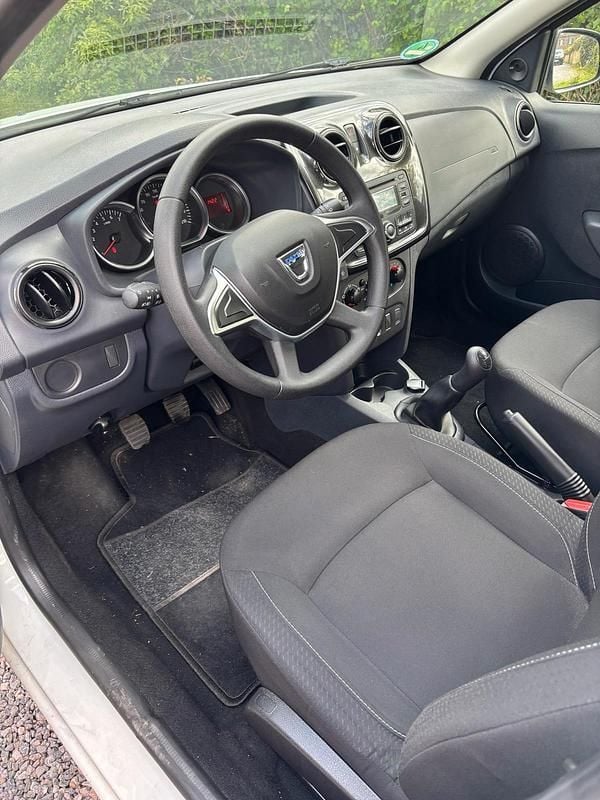 Używany Dacia Logan 73 KM (53 kW) 2018 Biały Kombi