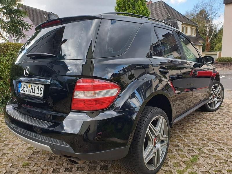 Gebraucht Mercedes ML280 190 PS (139 kW) 2008 Schwarz SUV