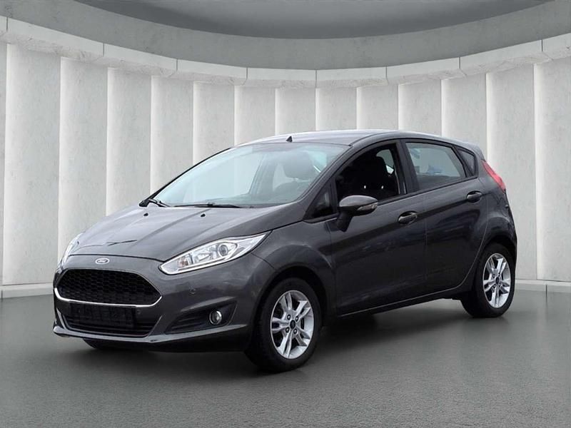 Gebraucht Ford Fiesta Celebration 80 PS (58 kW) 2017 Metallic) (grau Kleinwagen