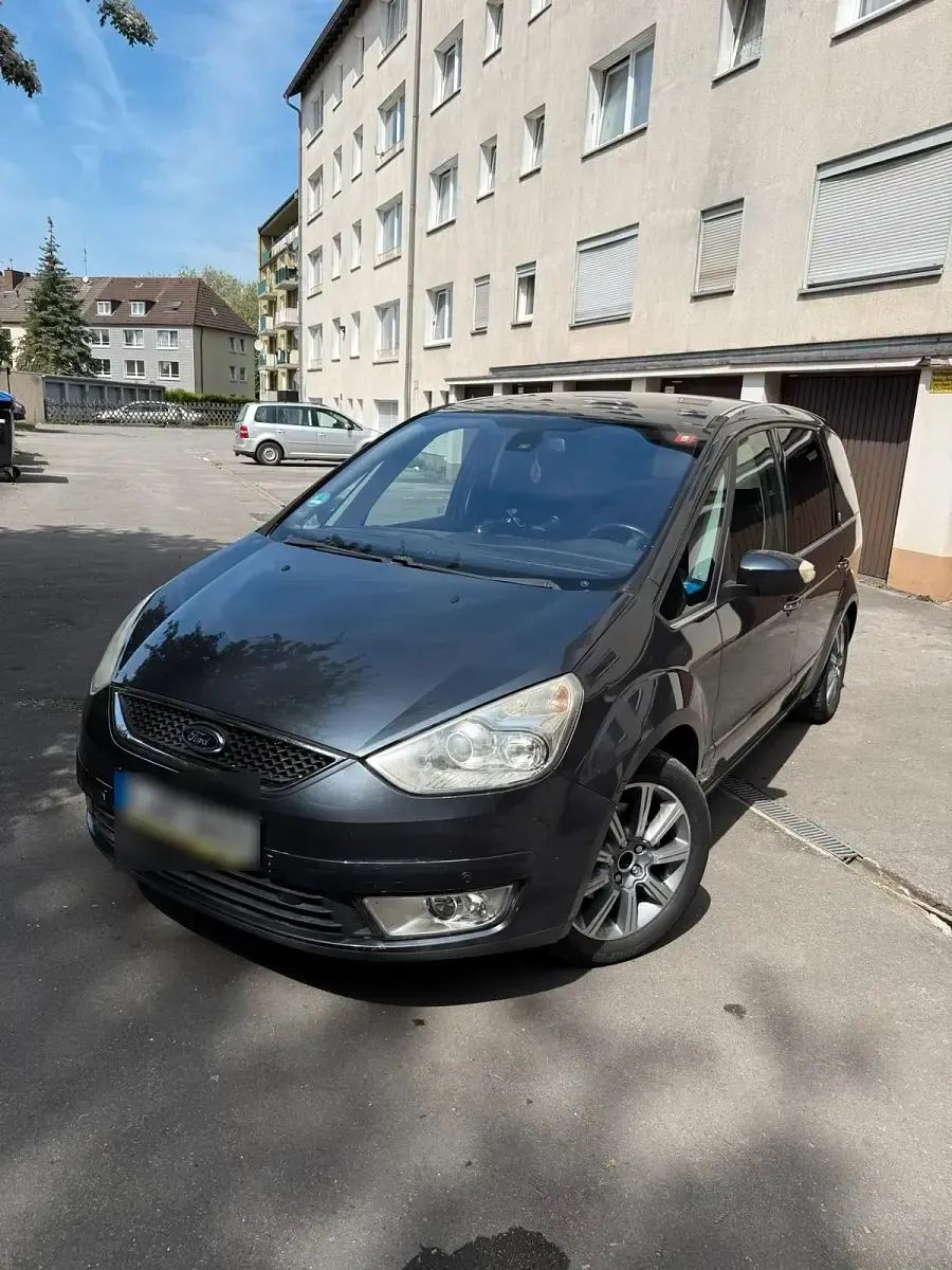 Usata Ford Galaxy 140 CV (102 kW) 2007 Blu Monovolume