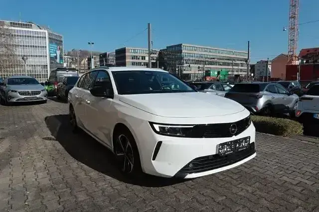 Gebraucht Opel Astra Elegance 110 PS (80 kW) 2024 Weiss Kombi
