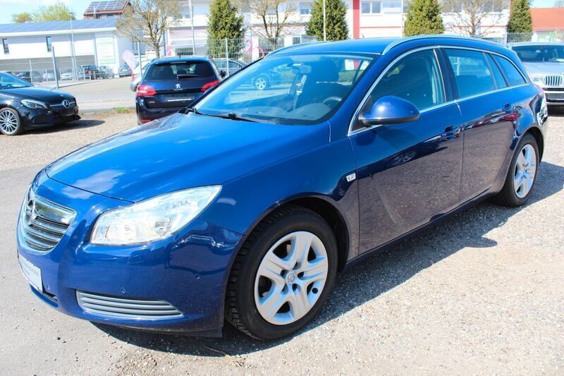 Royal blau (s2) Gebraucht 2009 Opel Insignia Edition Kombi | 2.495 € (Fairer Preis) - Bild 1/4