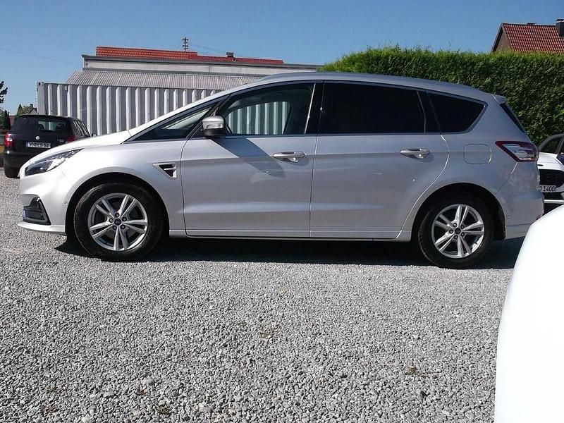 Gebraucht Ford S-MAX Titanium 150 PS (110 kW) 2020 Silber Van / Kleinbus