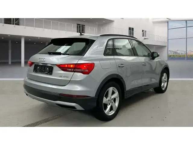 Second-hand Audi Q3 Advanced 150 CP (110 kW) 2020 Argintiu SUV