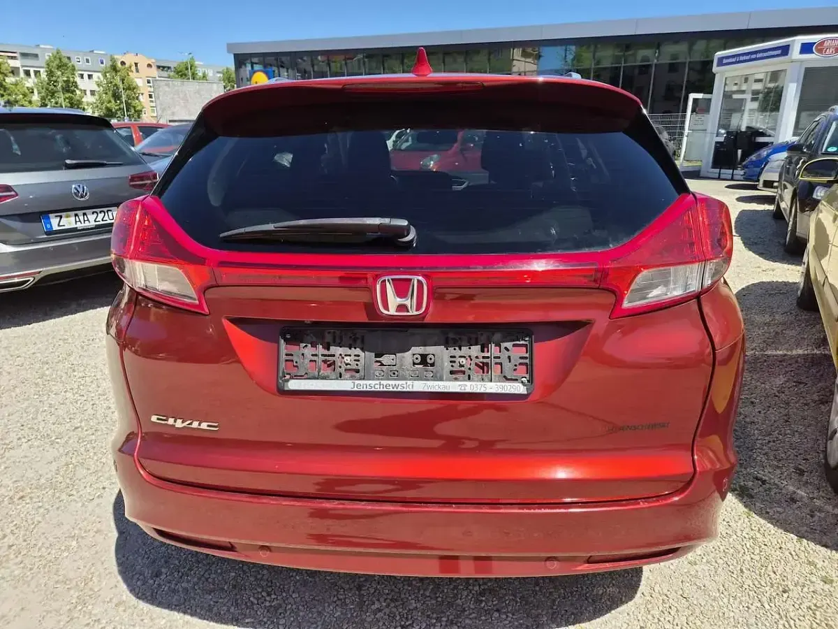 Gebraucht Honda Civic Lifestyle 120 PS (88 kW) 2014 Passion red p. Kombi