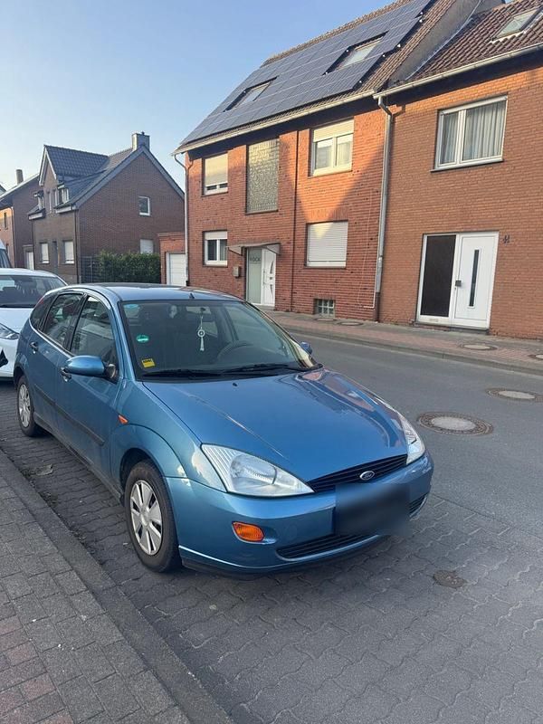 Gebraucht Ford Focus Ambiente 75 PS (55 kW) 2001 Blau Kombi