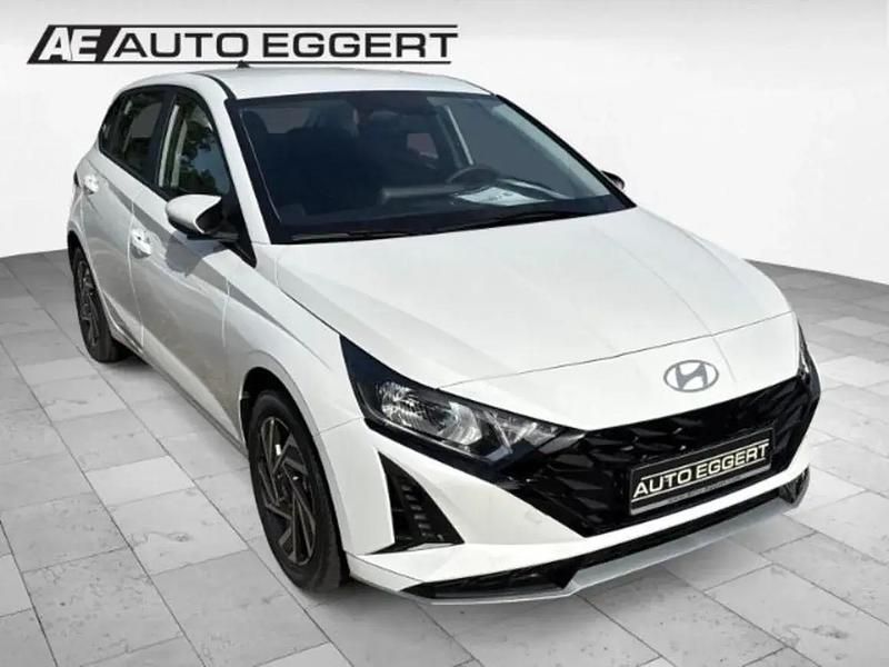 Weiss Neu 2025 Hyundai i20 Trend Limousine | 21.430 € (Fairer Preis) - Bild 1/1