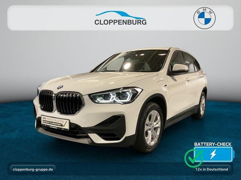 Weiß Gebraucht 2022 BMW X1 SUV | 22.950 € (Guter Preis) - Bild 1/4