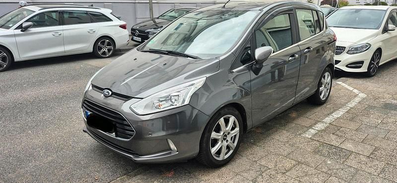 Grau Gebraucht 2016 Ford B-MAX Titanium Van / Kleinbus | 5.250 € (Superpreis) - Bild 1/4