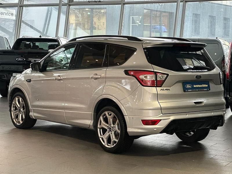 Gebraucht Ford Kuga ST-Line 179 PS (131 kW) 2019 Silber SUV