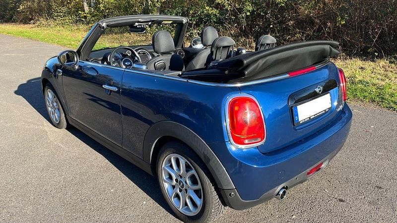 Blau Gebraucht 2017 Mini Cooper D Kleinwagen | 13.950 € (Fairer Preis) - Bild 1/4