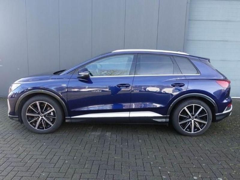Gebraucht Audi e-tron S-Line 210 kW (286 PS) 2024 Navarra blau metallic (metallic) SUV