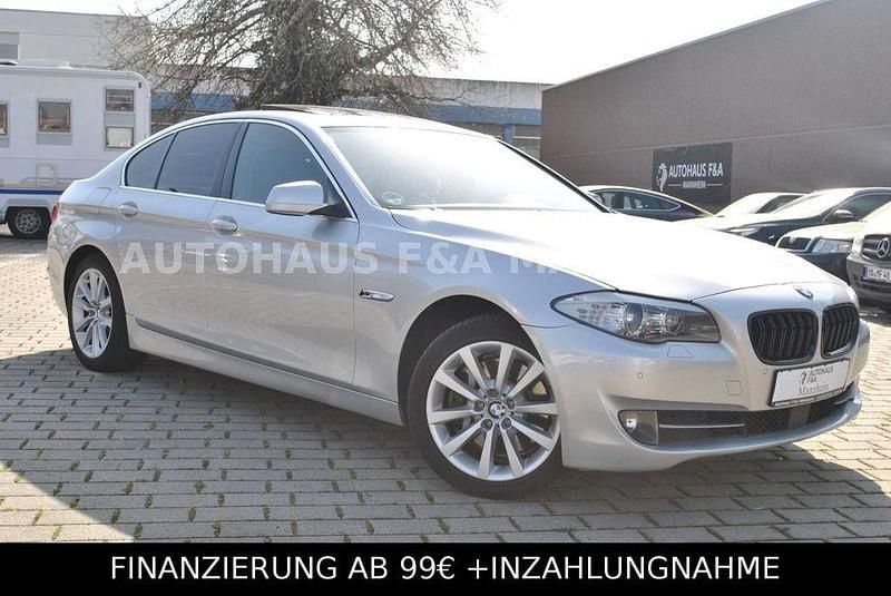 Gebraucht BMW 530 Sport Line 258 PS (189 kW) 2012 Silber Limousine