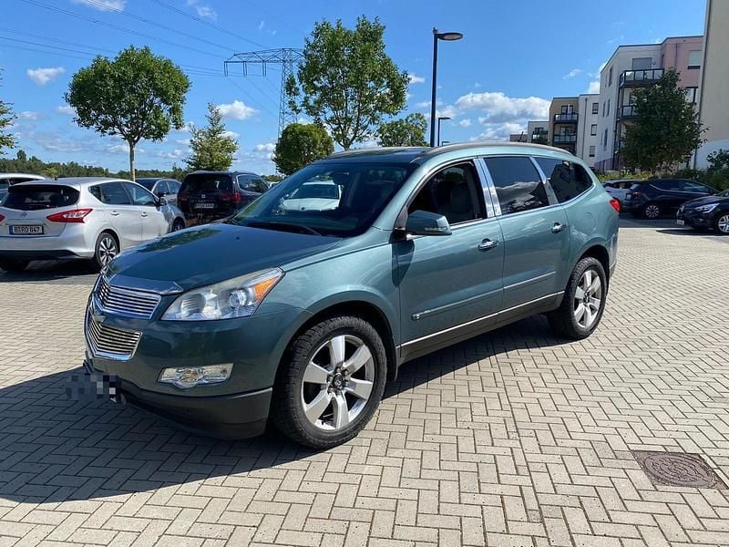 Grün Gebraucht 2008 Chevrolet Traverse SUV | 4.999 € - Bild 1/4