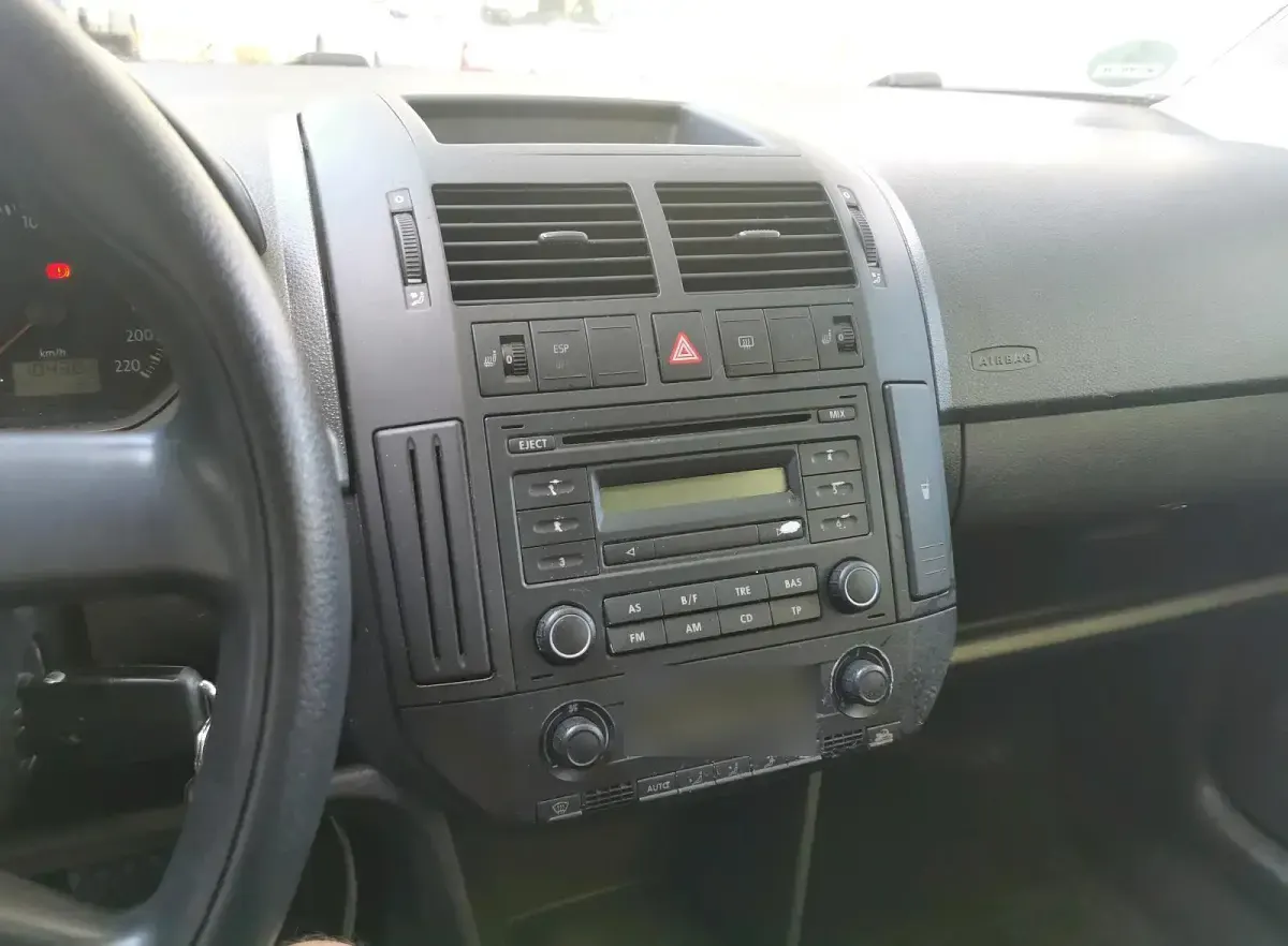 Gebraucht VW Polo 75 PS (55 kW) 2006 Silber Kleinwagen