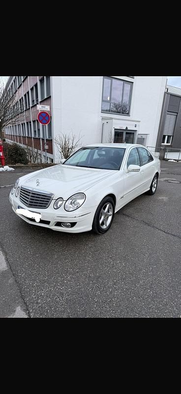 Gebraucht Mercedes E320 224 PS (164 kW) 2006 Weiß Limousine