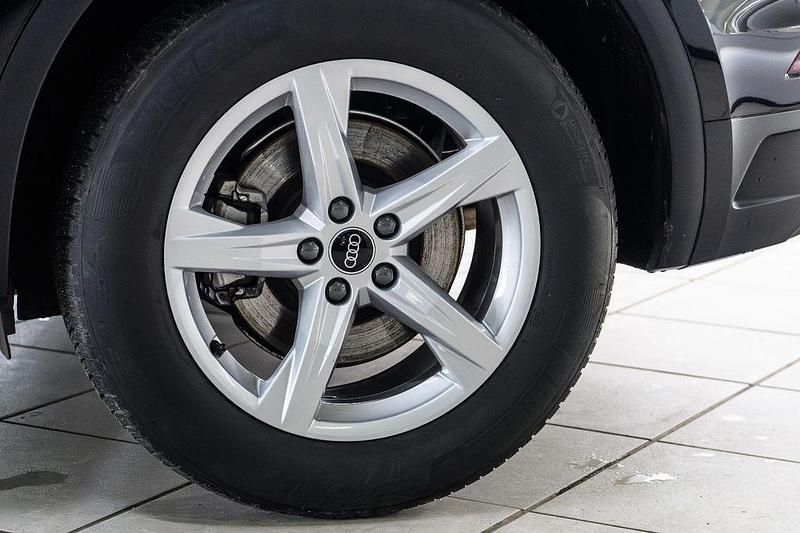 Second-hand Audi Q5 204 CP (150 kW) 2023 Negru SUV