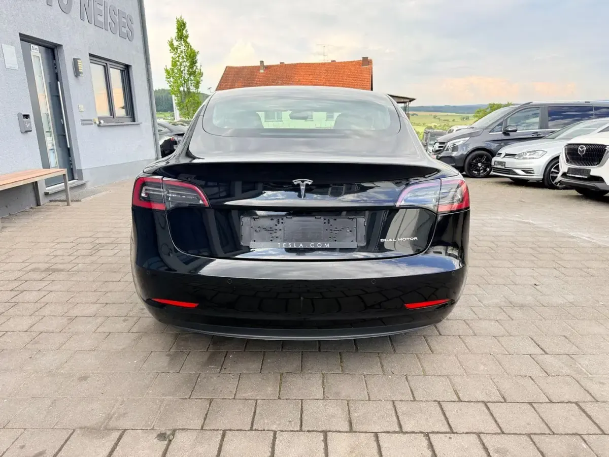 Gebraucht Tesla Model 3 350 kW (476 PS) 2019 Schwarz Limousine