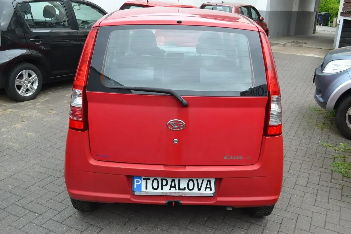 Gebraucht Daihatsu Cuore 58 PS (42 kW) 2005 Rot Kleinwagen