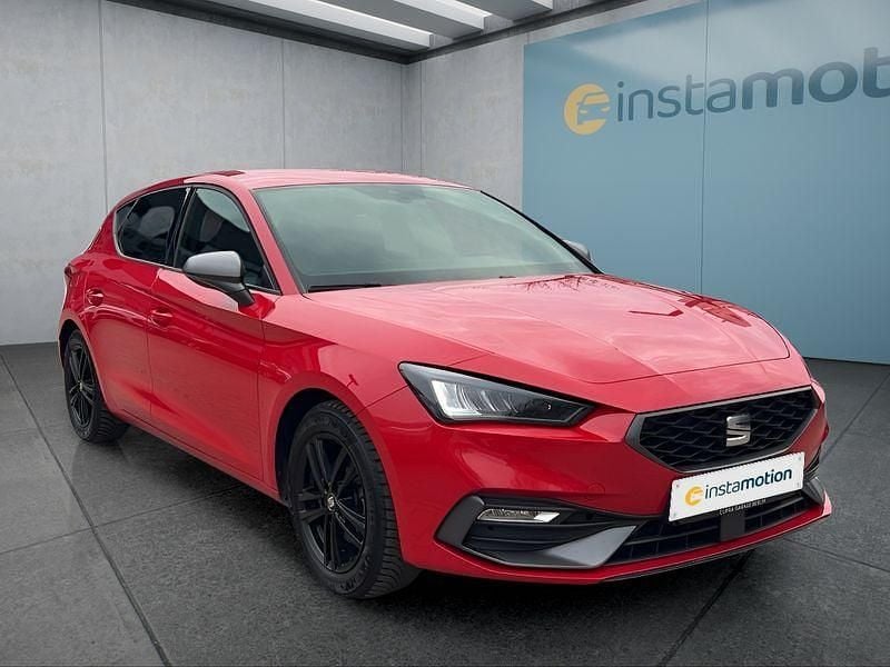 Usata Seat Leon 110 CV (80 kW) 2022 Rosso Utilitaria