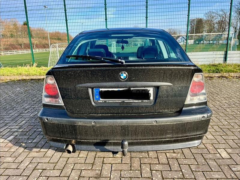 Gebraucht BMW 316 116 PS (85 kW) 2002 Schwarz Limousine