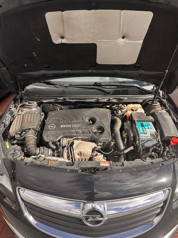 Gebraucht Opel Insignia 170 PS (125 kW) 2015 Schwarz Kombi