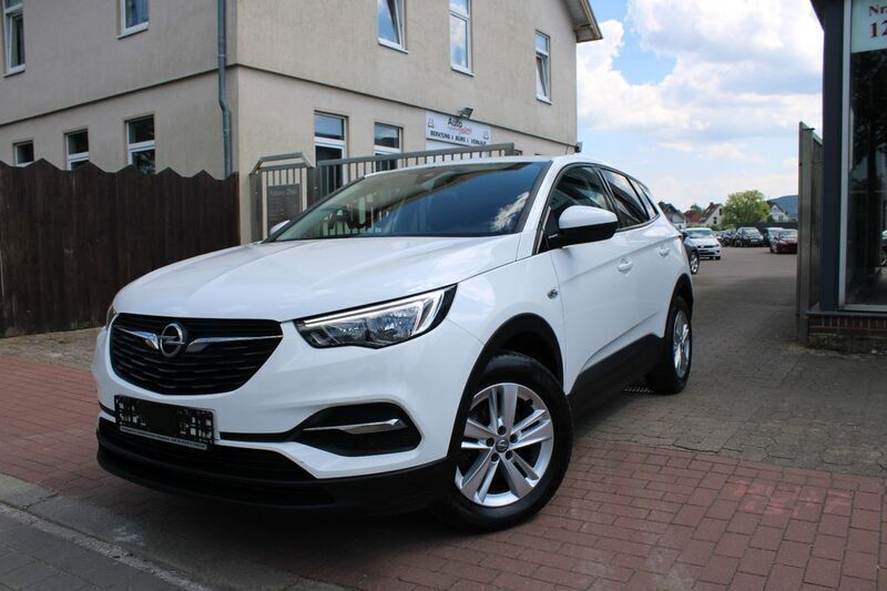 Weiß Gebraucht 2017 Opel Grandland X Selection SUV | 9.999 € (Teuer) - Bild 1/4