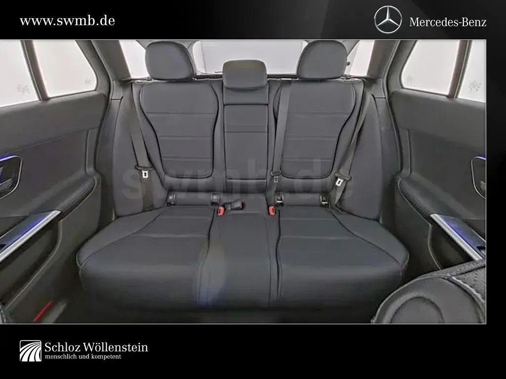 Gebraucht Mercedes E300 145 PS (106 kW) 2024 Weiß Kombi