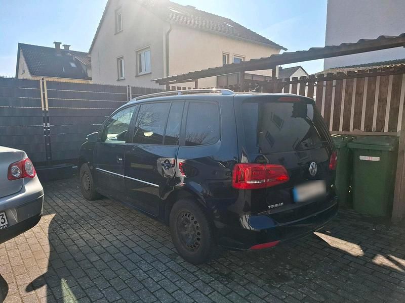 Gebraucht VW Touran Highline 77 PS (56 kW) 2012 Schwarz Van / Kleinbus