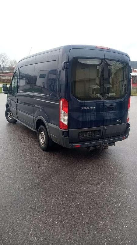 Gebraucht Ford Transit Trend 131 PS (96 kW) 2018 Blau Pickup