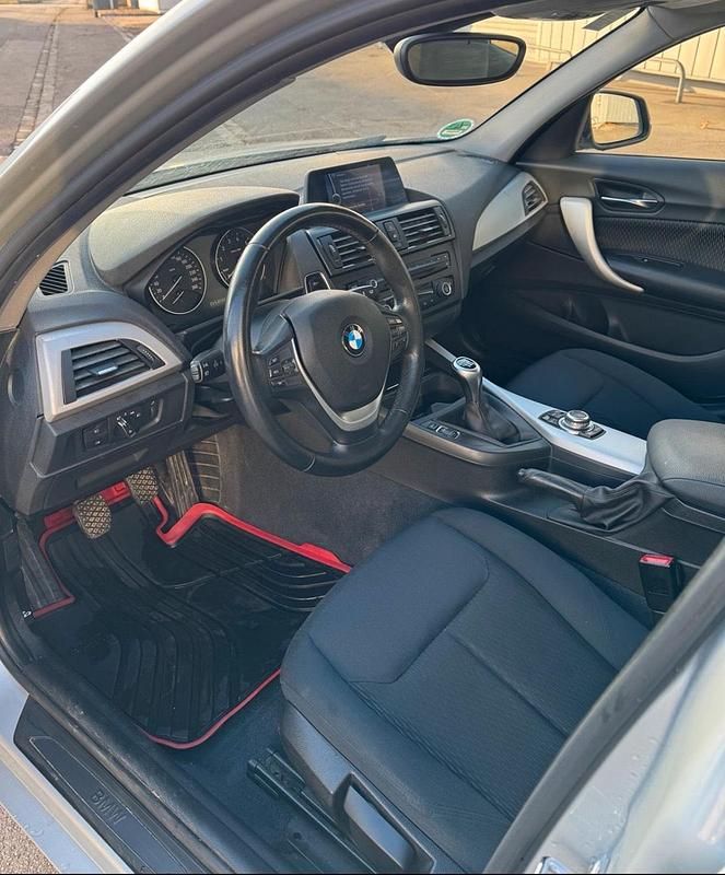 Gebraucht BMW 118 170 PS (125 kW) 2012 Silber Kleinwagen