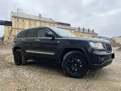 Gebraucht Jeep Grand Cherokee Overland 241 PS (177 kW) 2012 Schwarz SUV