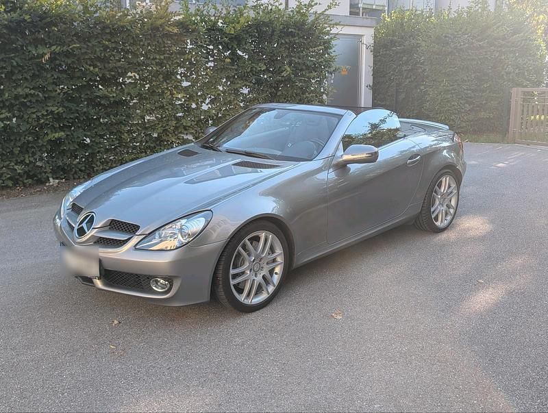 Grau Gebraucht 2008 Mercedes SLK200 Sport Edition Cabrio | 11.490 € (Guter Preis) - Bild 1/4
