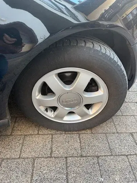 Second-hand Audi A3 Ambition 101 CP (74 kW) 2001 Negru Hatchback