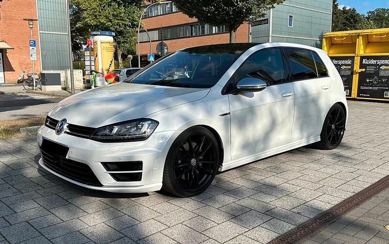 Weiß Gebraucht 2015 VW Golf VII R Limousine | 25.500 € - Bild 1/4