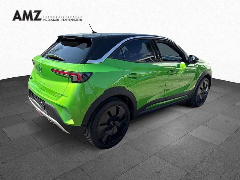 Gebraucht Opel Mokka Ultimate 131 PS (96 kW) 2023 Lackierung matcha green/typ au SUV