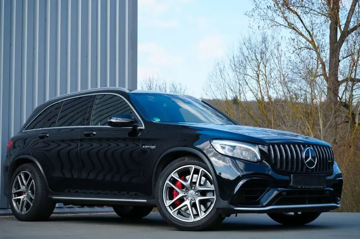 Gebraucht Mercedes GLC63 AMG AMG 510 PS (375 kW) 2019 Schwarz/baltic black SUV