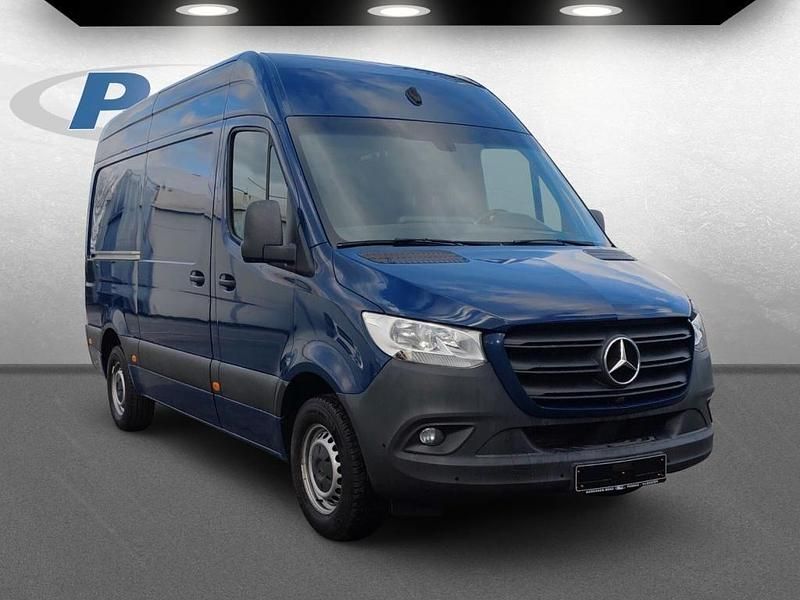 Gebraucht Mercedes Sprinter 170 PS (125 kW) 2022 Stahlblau Van