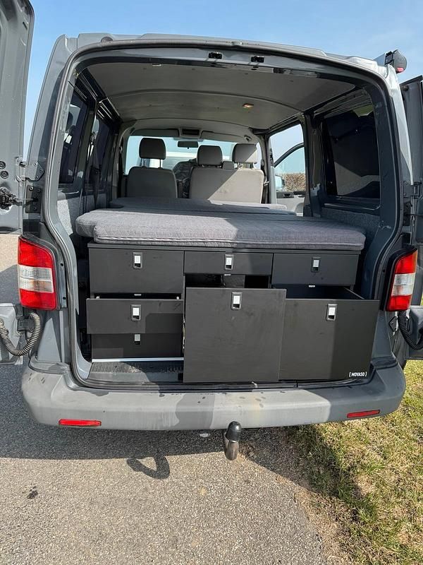 Gebraucht VW T5 140 PS (102 kW) 2010 Grau Van