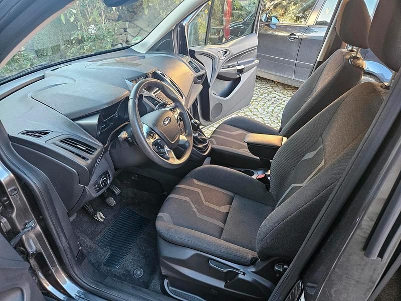 Gebraucht Ford Tourneo Connect 120 PS (88 kW) 2017 Grau Van / Kleinbus