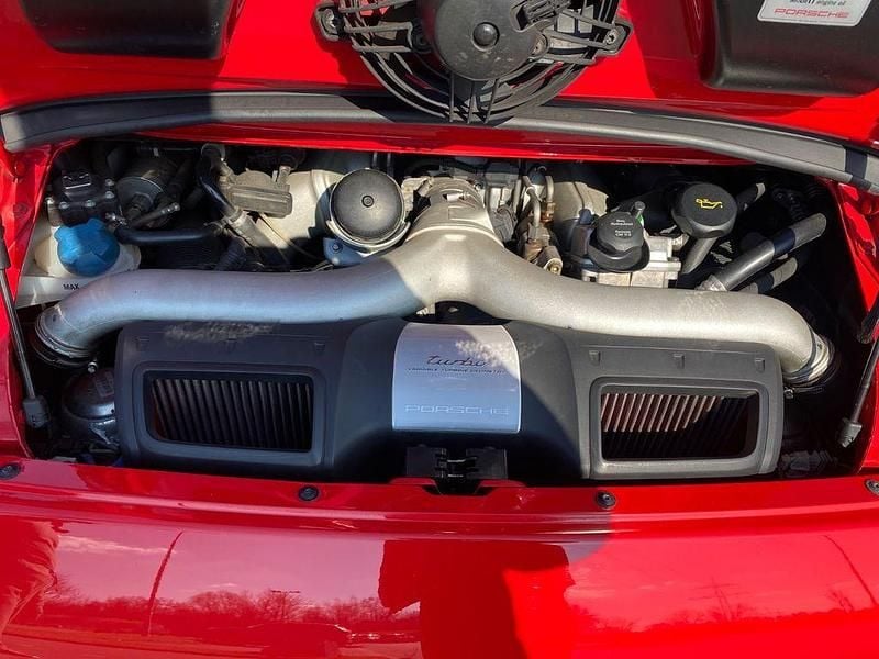 Gebraucht Porsche 997 Turbo 581 PS (427 kW) 2007 Rot Cabrio